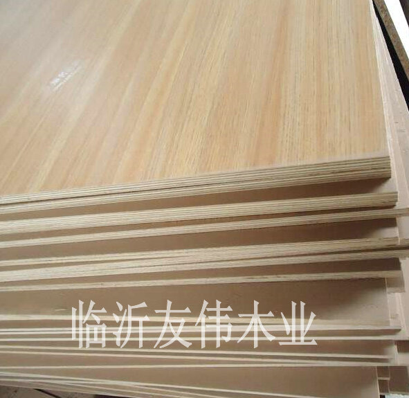 膠合板的密度多少，受什么因素影響